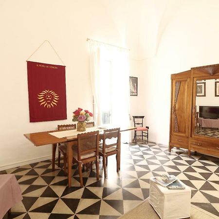 Slow Lecce - Old Town Apartment Sit エクステリア 写真